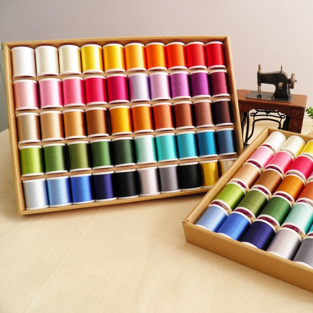 핸드메이드114 고급 자수실 50색세트 중급, 고급사용자용 풀컬러 50색 레이온 120데니아 2합 소용량 (각 400미터) 64,600원