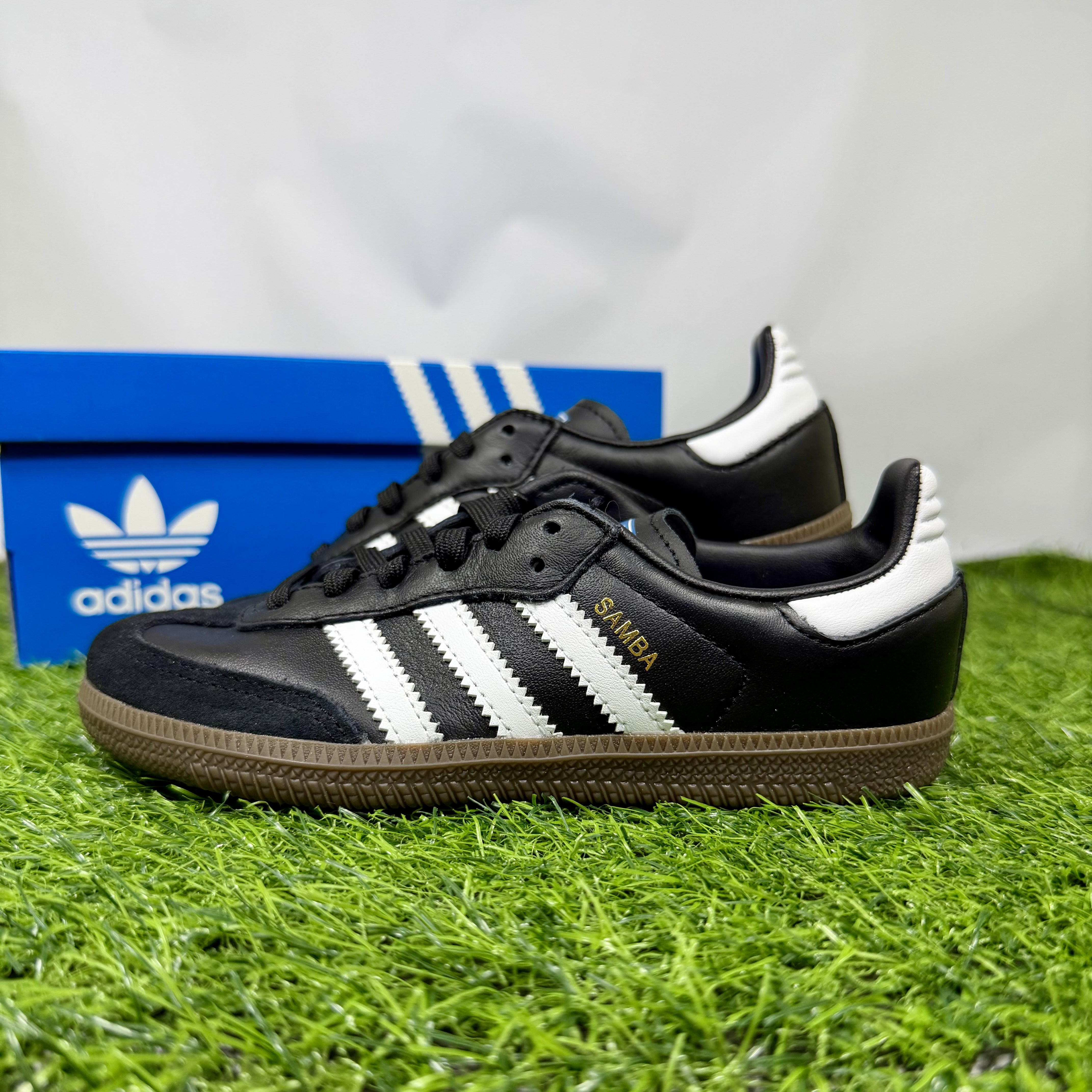 아디다스 키즈 삼바 OG 운동화 유아 아동 초등 가볍고 발편한 예쁜 신발 공용 스니커즈 53,000원