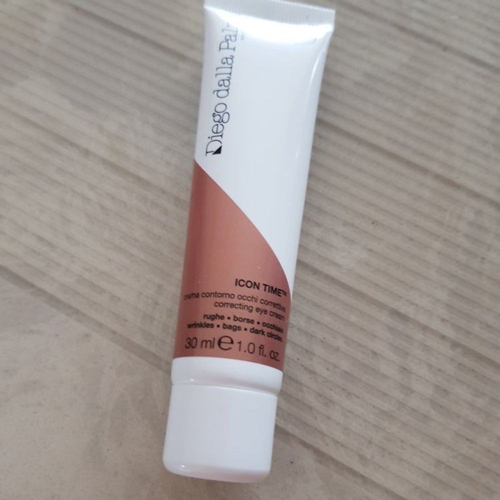 아이크림 토탈아이케어 기초단계별 주름개선 피부탄력 보습촉촉 30ml, 1개, 1개, 30ml 259,200원