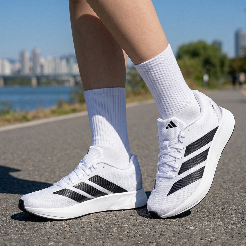 아디다스 듀라모 남성 여성 런닝화 발편한 운동화 마라톤화 조깅화 헬스화 화이트그레이 슈즈케이스 세트 56,900원