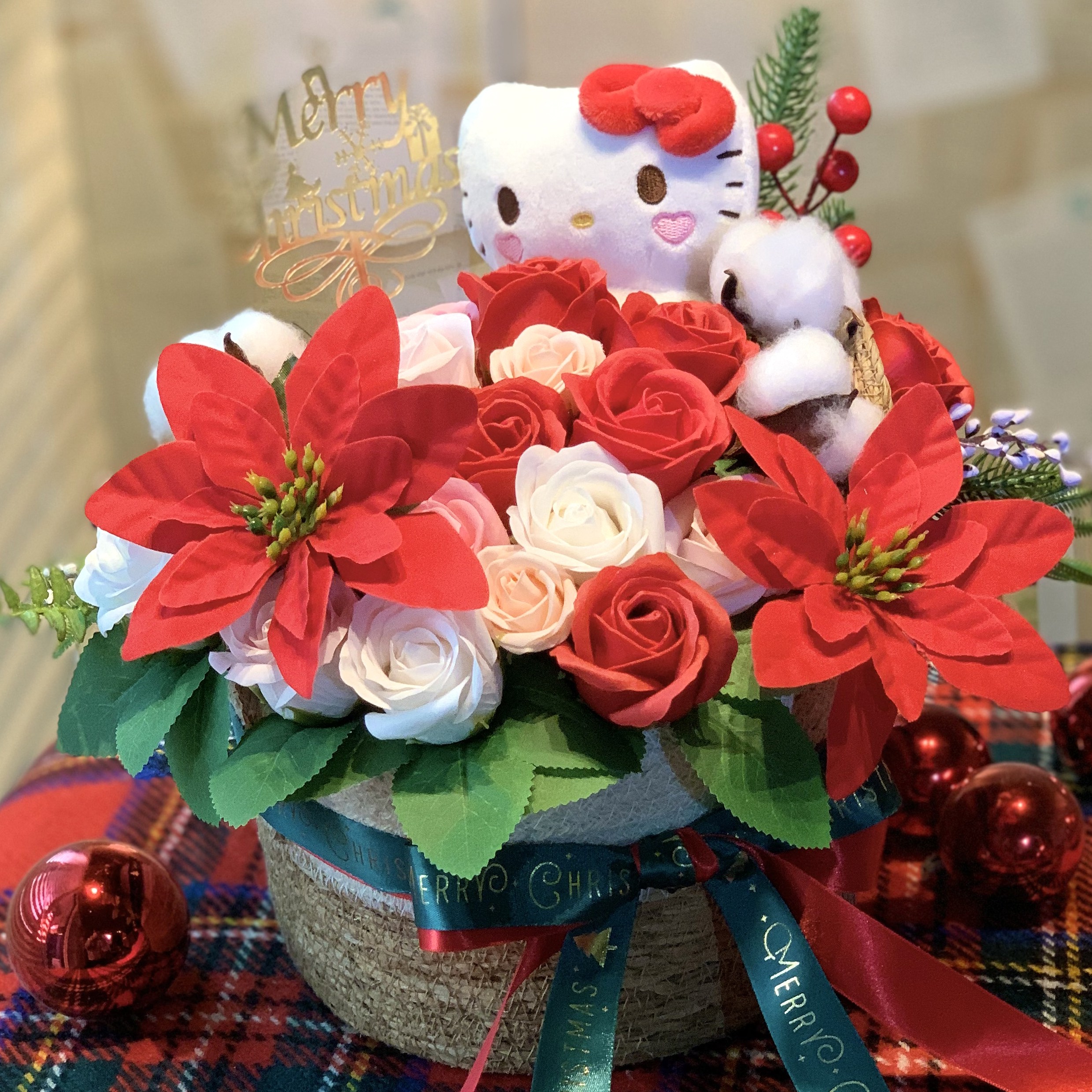 크리스마스선물 크리스마스꽃바구니 헬로키티 비누꽃다발 헬로키티선물 성탄절장식 39,200원