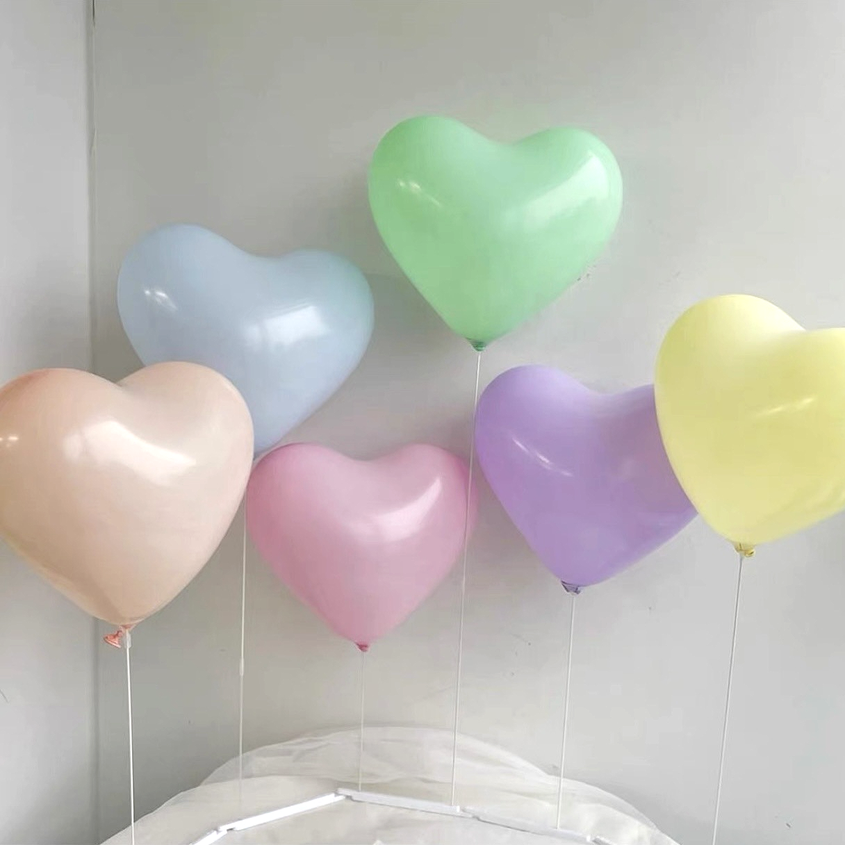 파티앤온 하트 풍선 생일파티 일자형 스탠드 세트, 파스텔믹스8p X2개 18,600원