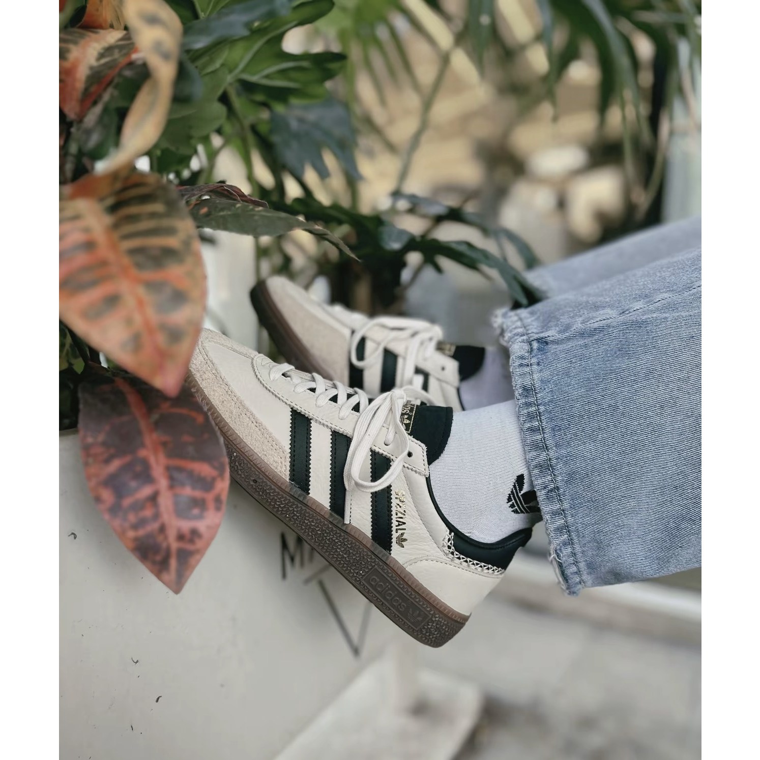 아디다스 운동화 스페지알 핸드볼 베이지 남녀공용 발편한운동화 데일리 슈즈 176,000원