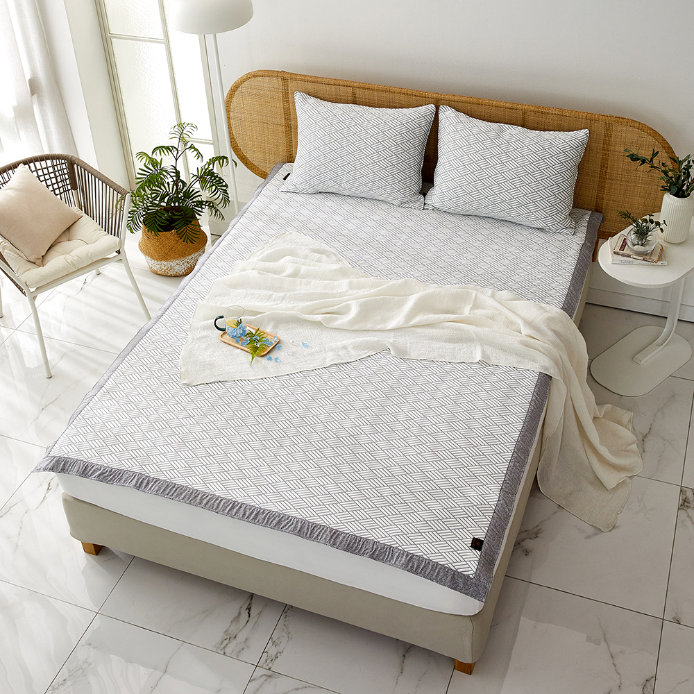 브릴랑 듀라론 쿨 3중직 냉감패드, 그레이, 현재가 81,740원