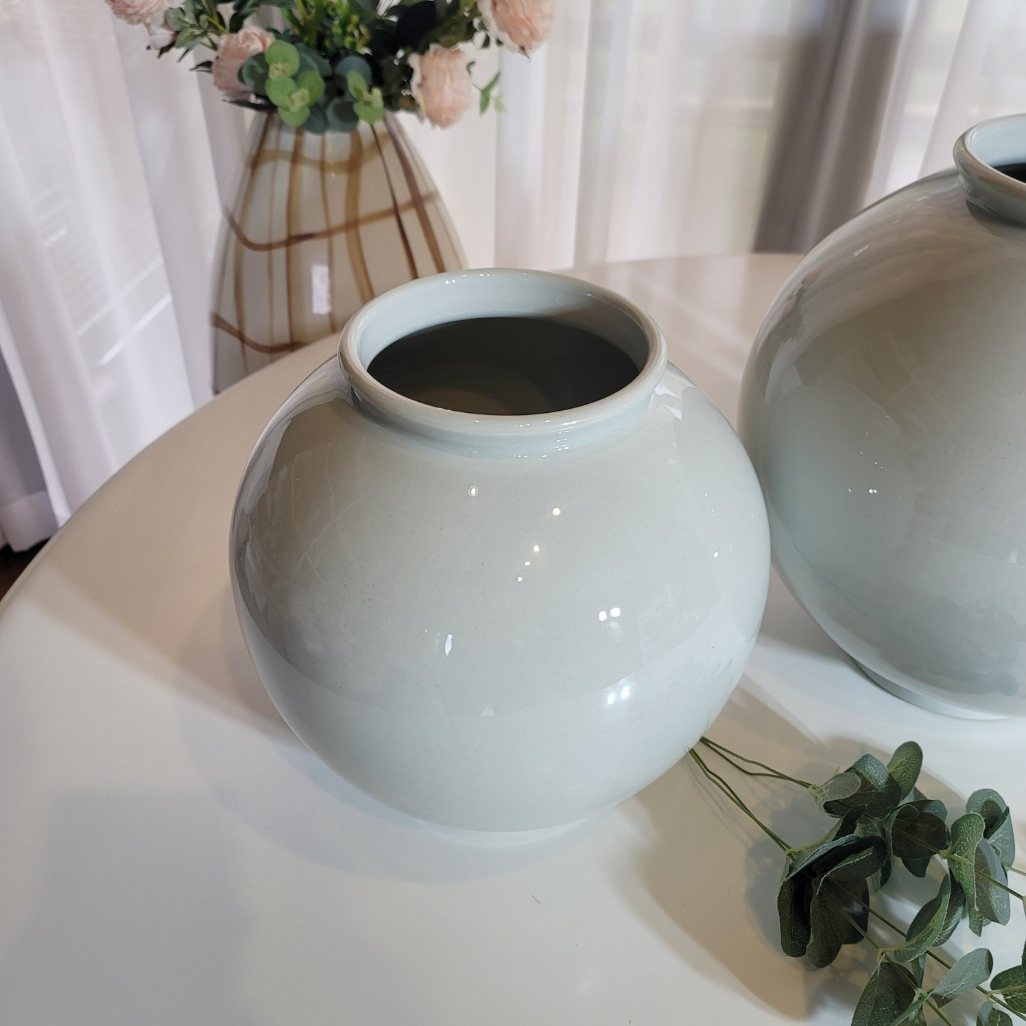 돌상화병 달항아리 유광 도자기꽃병 핸드메이드 작가작품 26cm 65,000원