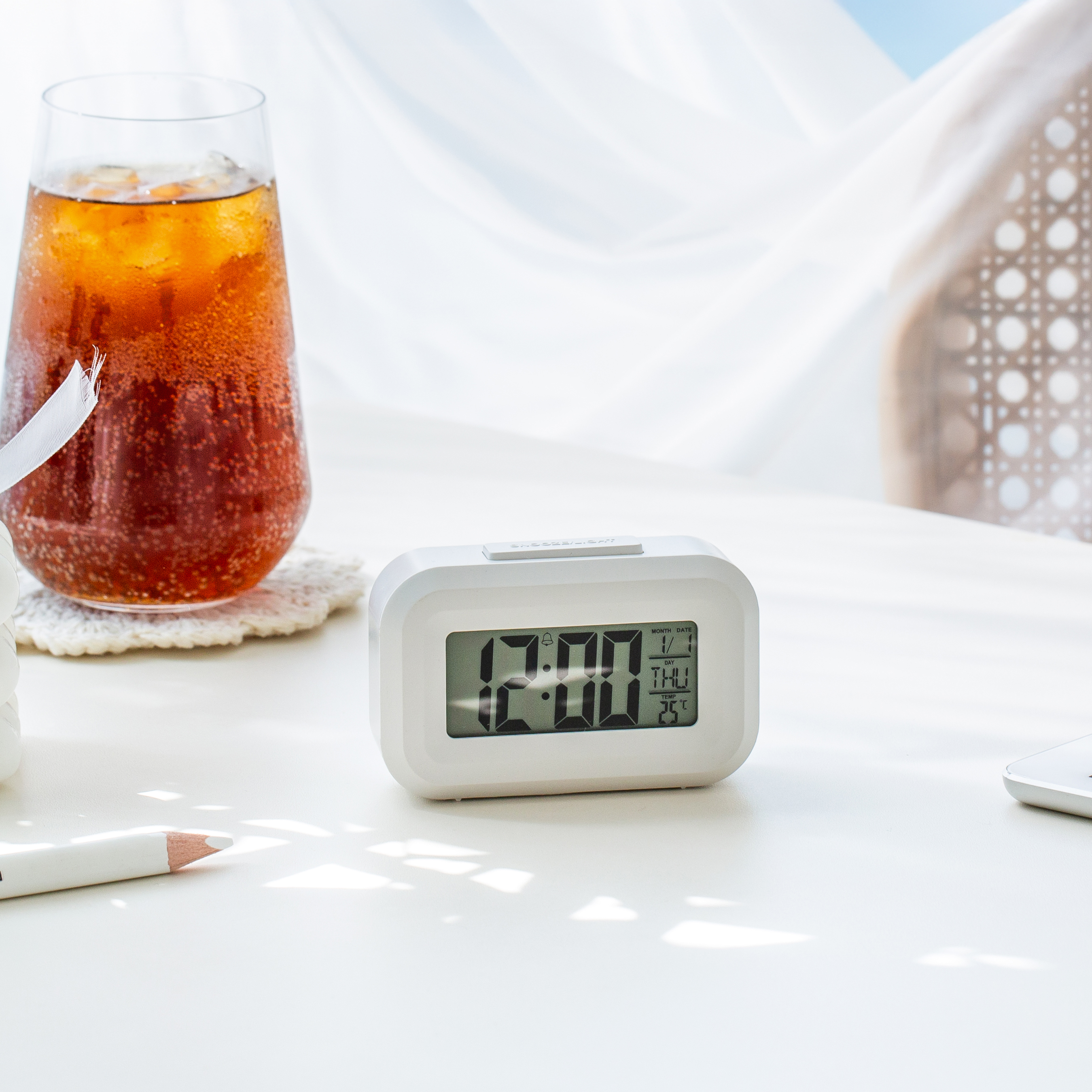 온도 표시 미니 디지털 탁상시계 5,810원
