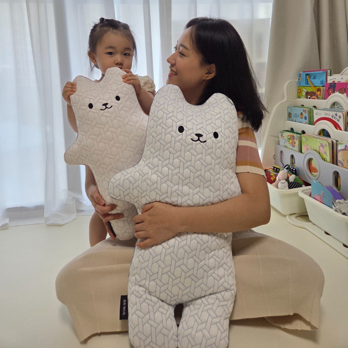 플로앤홈 꿀잠 부르는 마법같은 듀라론 100% 냉감인형 바디필로우 45,000원