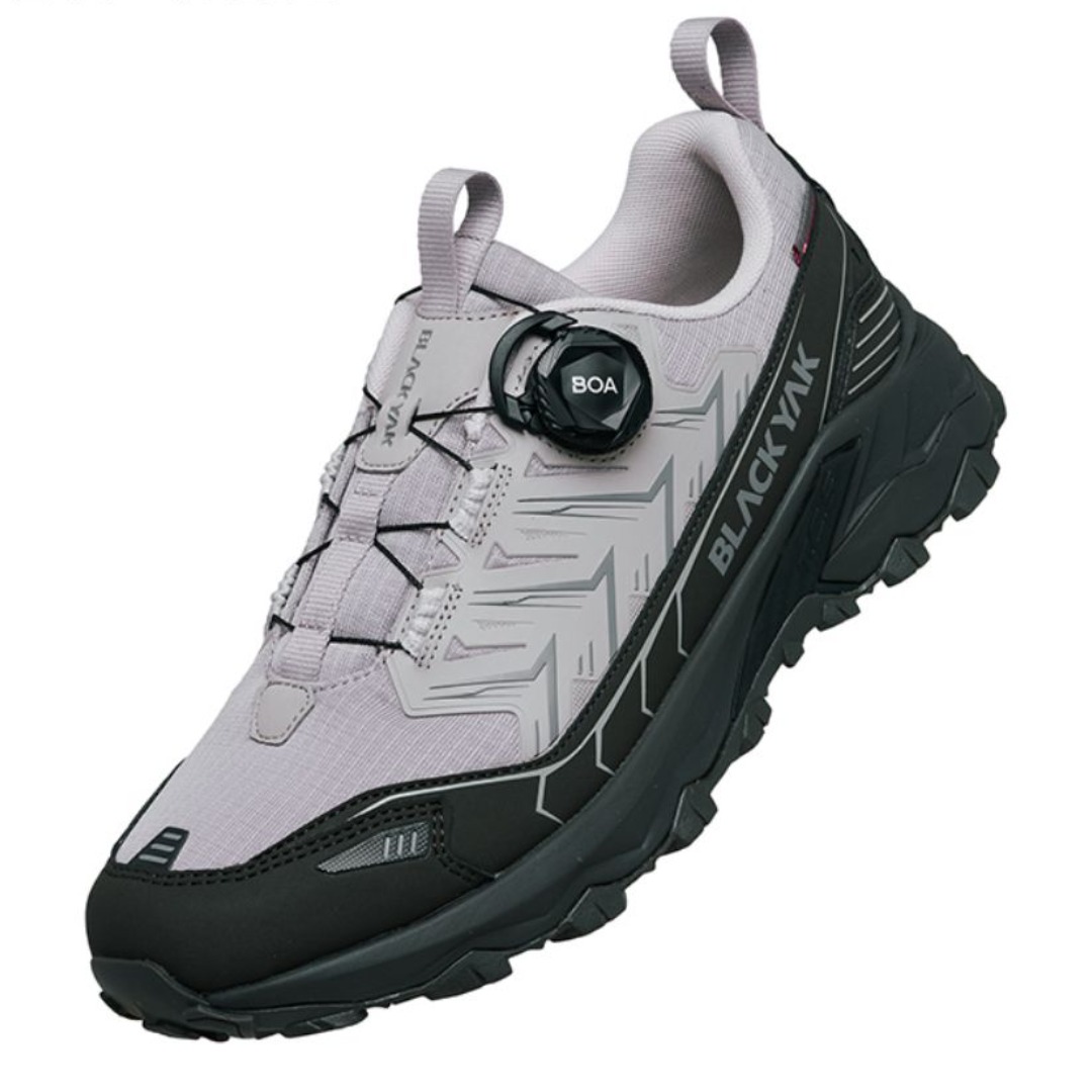 블랙야크 343윈드쉴드D 보아 다이얼 발볼넓은 남녀공용 트레킹화 113,400원