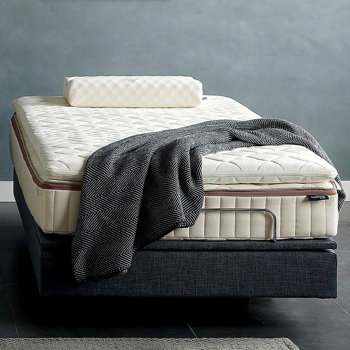 럭스나인 천연라텍스 핫앤쿨 에어 토퍼(9.0cm)-퀸 398,370원