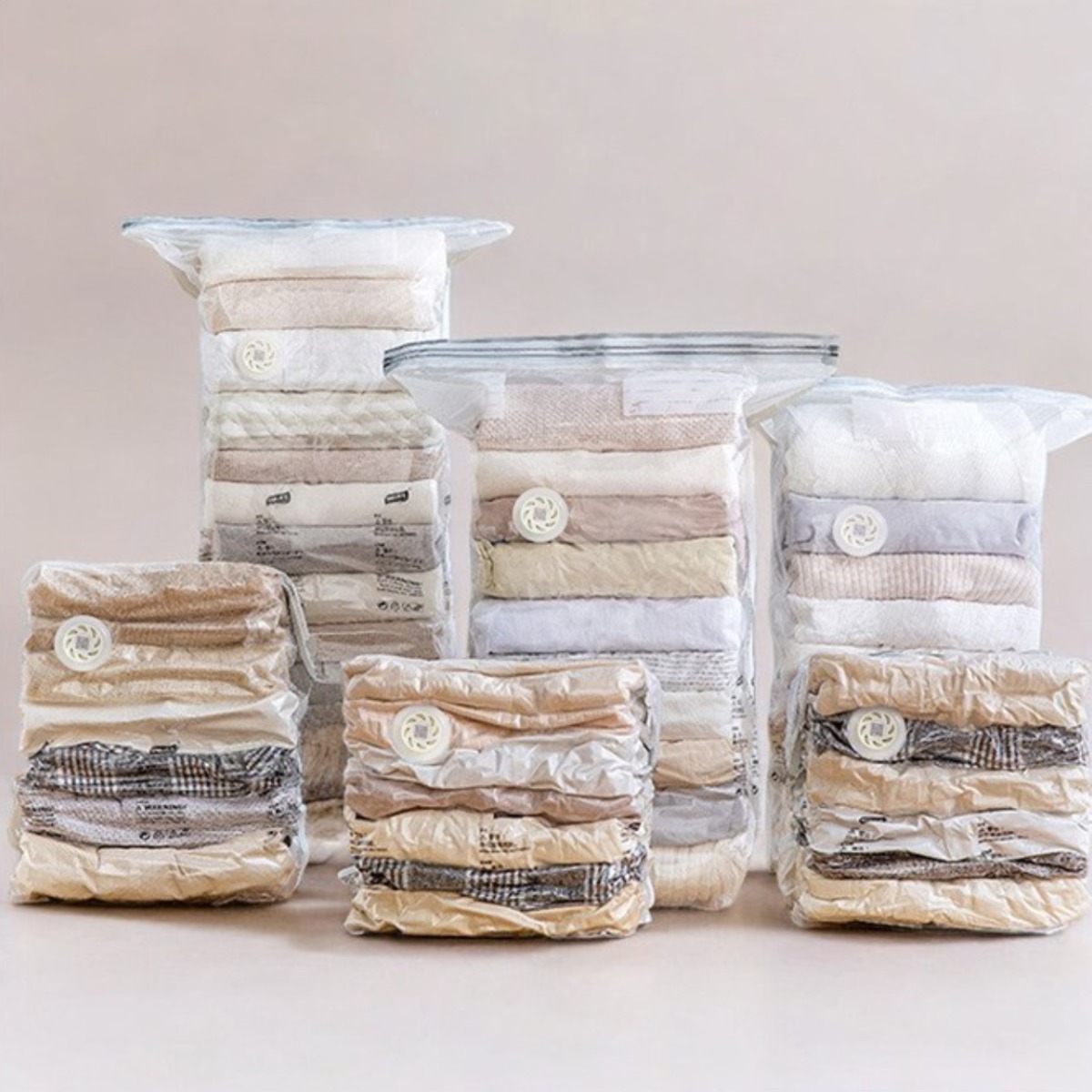 비벤너스 손으로 누르는 맨손 입체형 압축팩 옷 이불 압축 진공팩, 1개, 4개입 20,000원