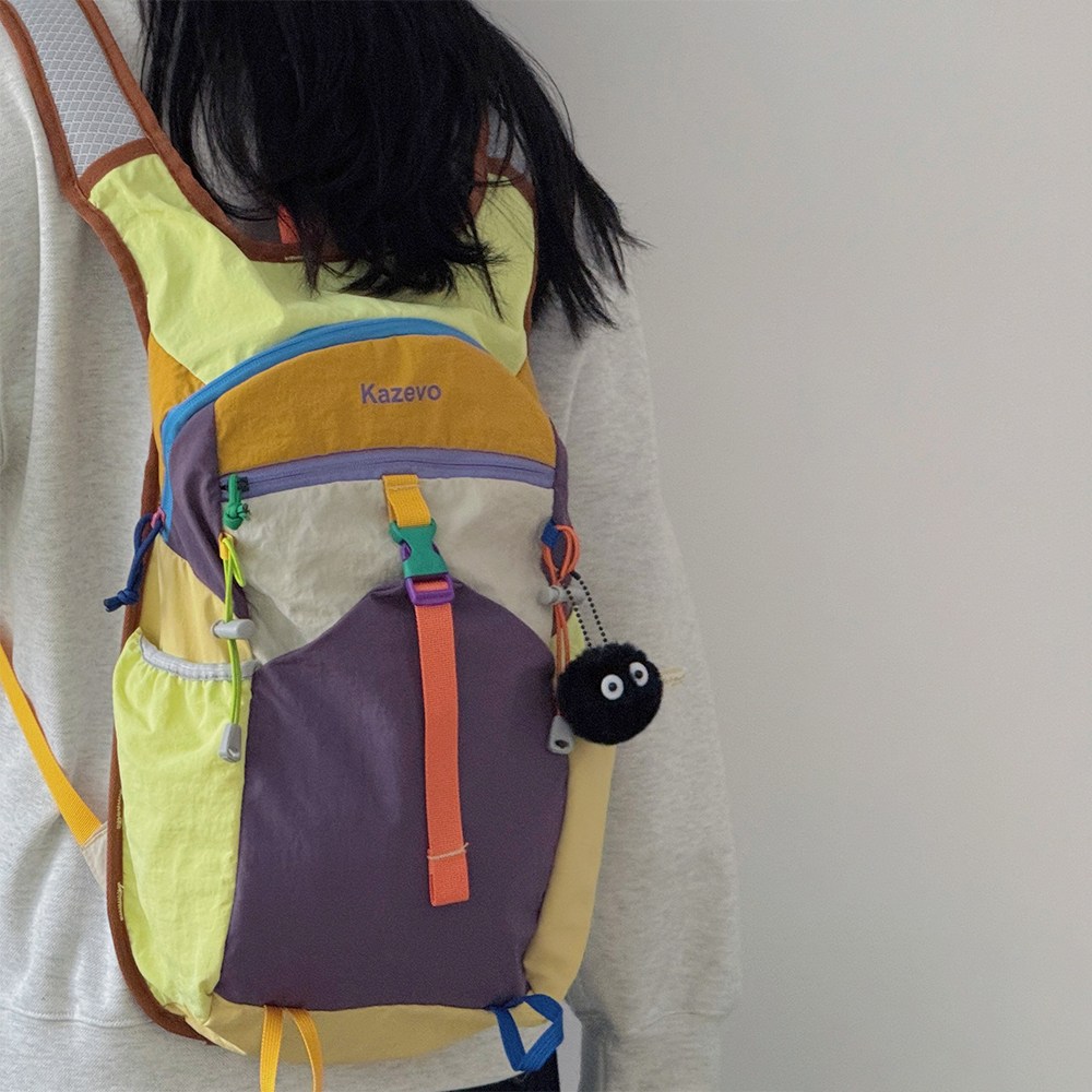 엘리다움 컬러 트레일 경량 백팩 가벼운 나일론 데일리 캐주얼 등산 메쉬 방수 여행 가방 18,800원