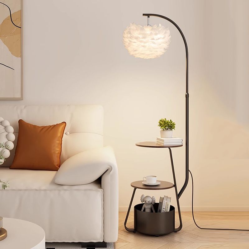 깃털 스탠드등 서스탠드형 램프 모던 베드룸 서랍장 소파 테이블, 블랙 89,800원