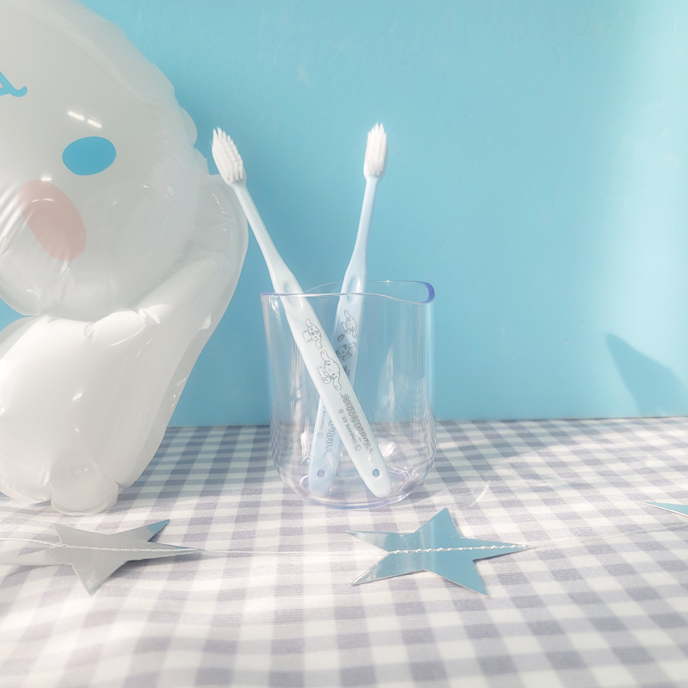 산리오 캐릭터즈 시나모롤 쿠로미 어린이 칫솔 2개 세트, 시나모롤 7,500원