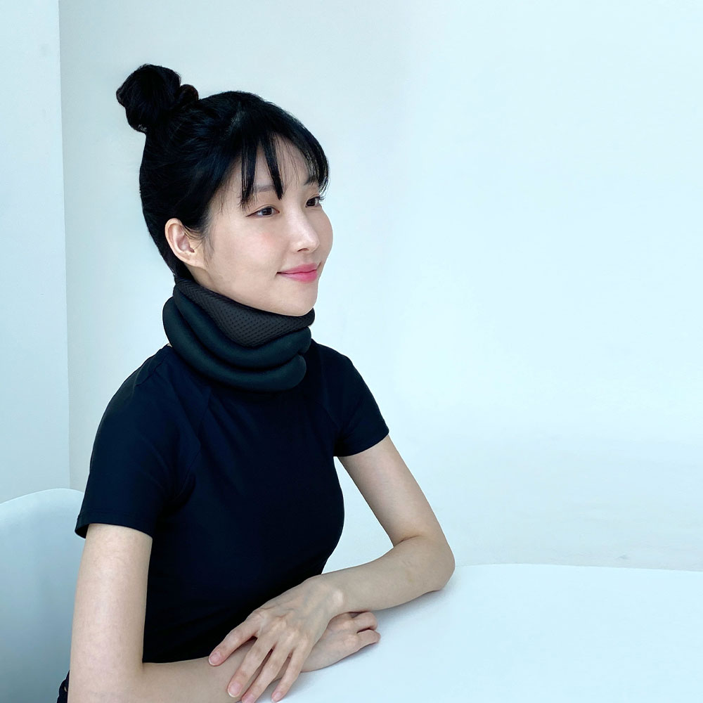 실루엣 의료용 쿠션형 목보호대 목견인기 목디스크 지지대 17,900원