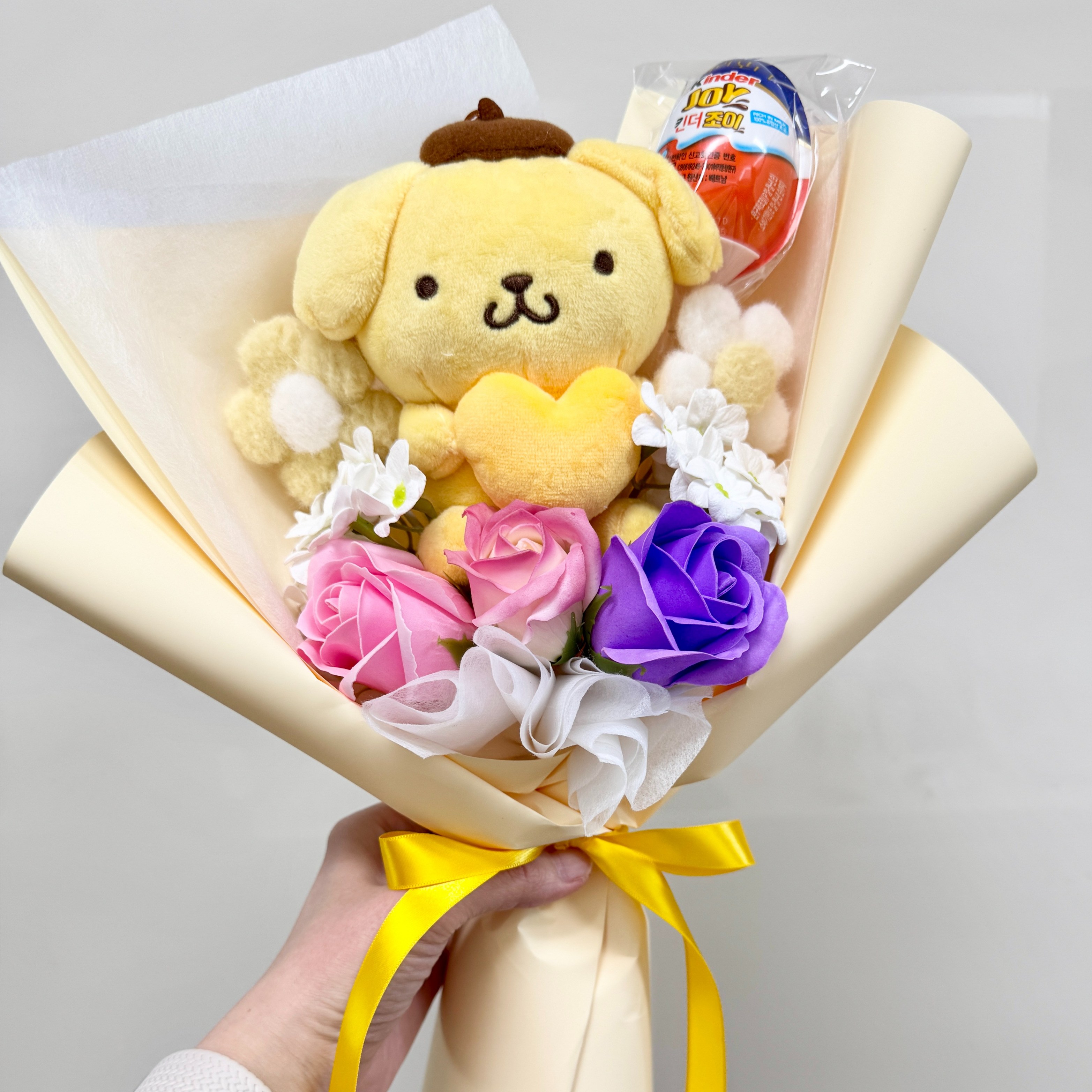 산리오 인형 킨더조이 장미꽃 비누꽃 꽃다발 졸업식 학예회 발표회 재롱잔치 생일 시나모롤 폼폼푸린 마이멜로디 쿠로미 헬로키티 27,000원