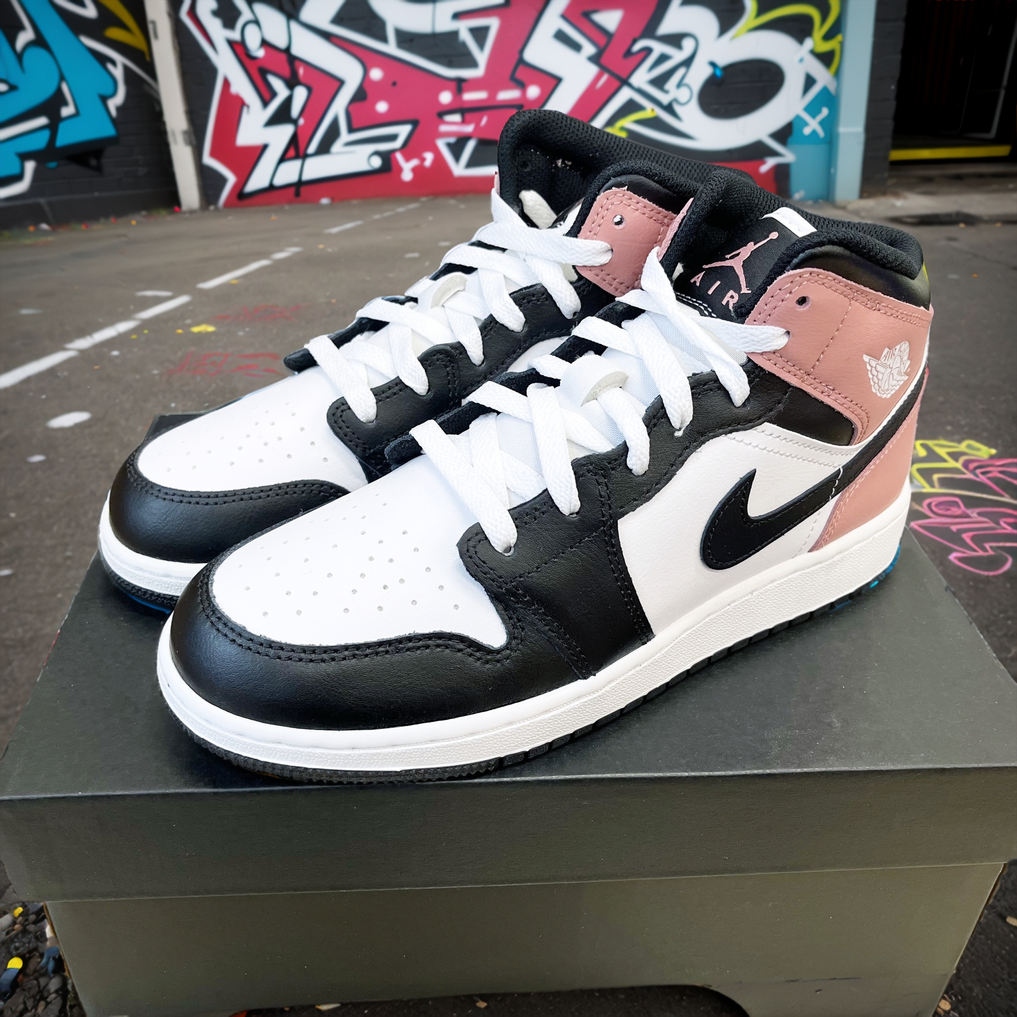 나이키 조던 1 미드 화이트 러스트 핑크 분홍 하이탑 여성용 스니커즈 신발 운동화 패션화 89,700원