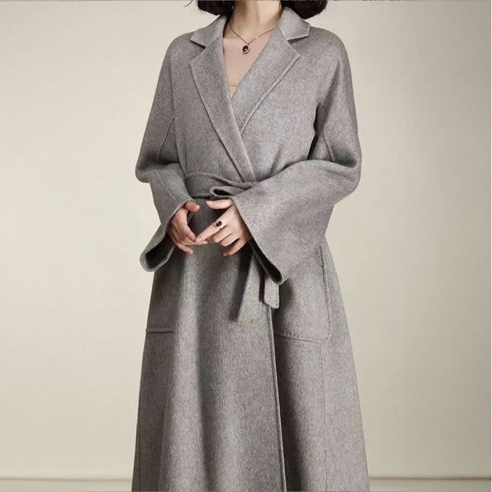 나도퀸 디오벨 벨티드 울 롱코트 198,000원