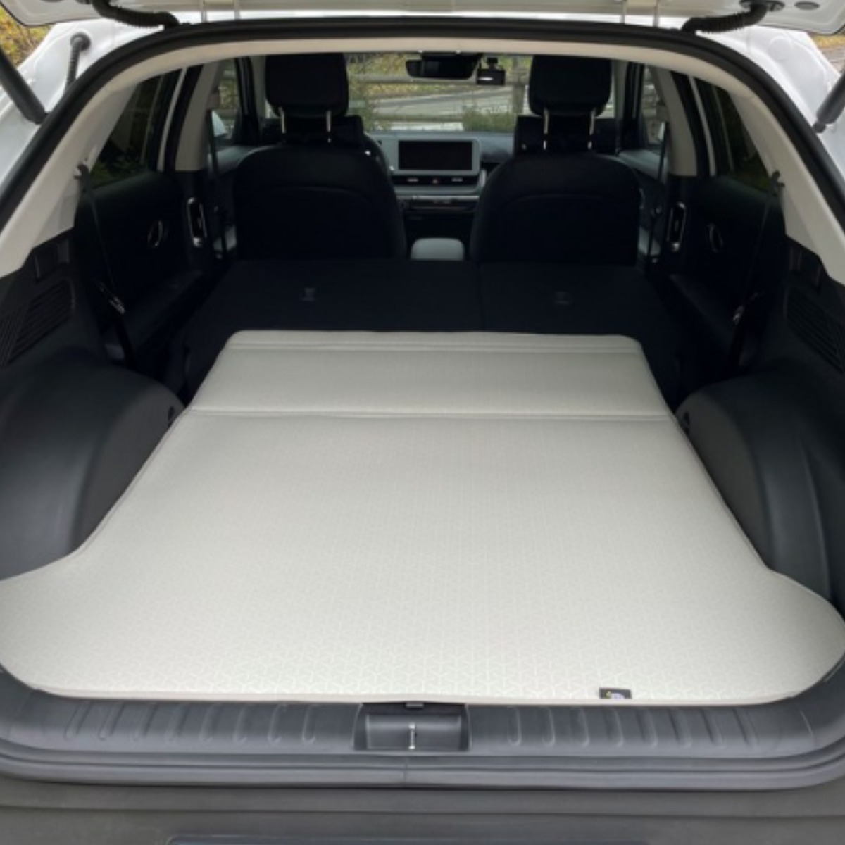[설레노] 아이오닉5 전용 트렁크매트 평탄화 일체형 차박매트, 블랙 89,000원