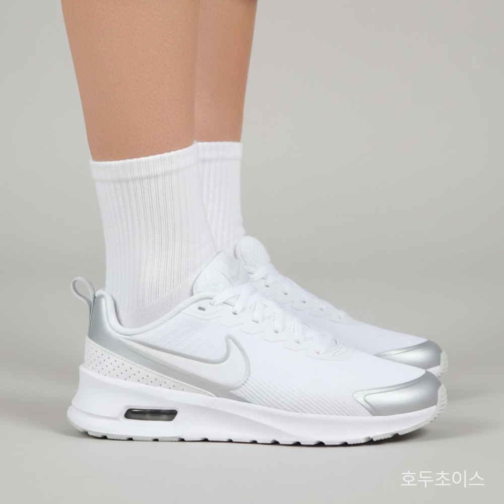 나이키 여성 운동화 에어맥스 누엑시스 런닝화 헬스화 키높이 쿠션좋은 69,000원