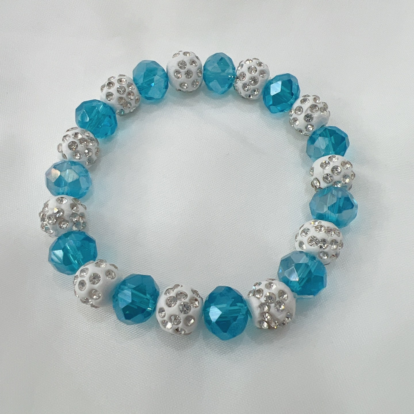 쁘아종주얼리 스카이블루굿즈 왕자빈 트롯황제 트롯프린스 트롯황태자 연하늘 연말파티 디너쇼 크리스탈 큐빅점토 팔찌 13,900원