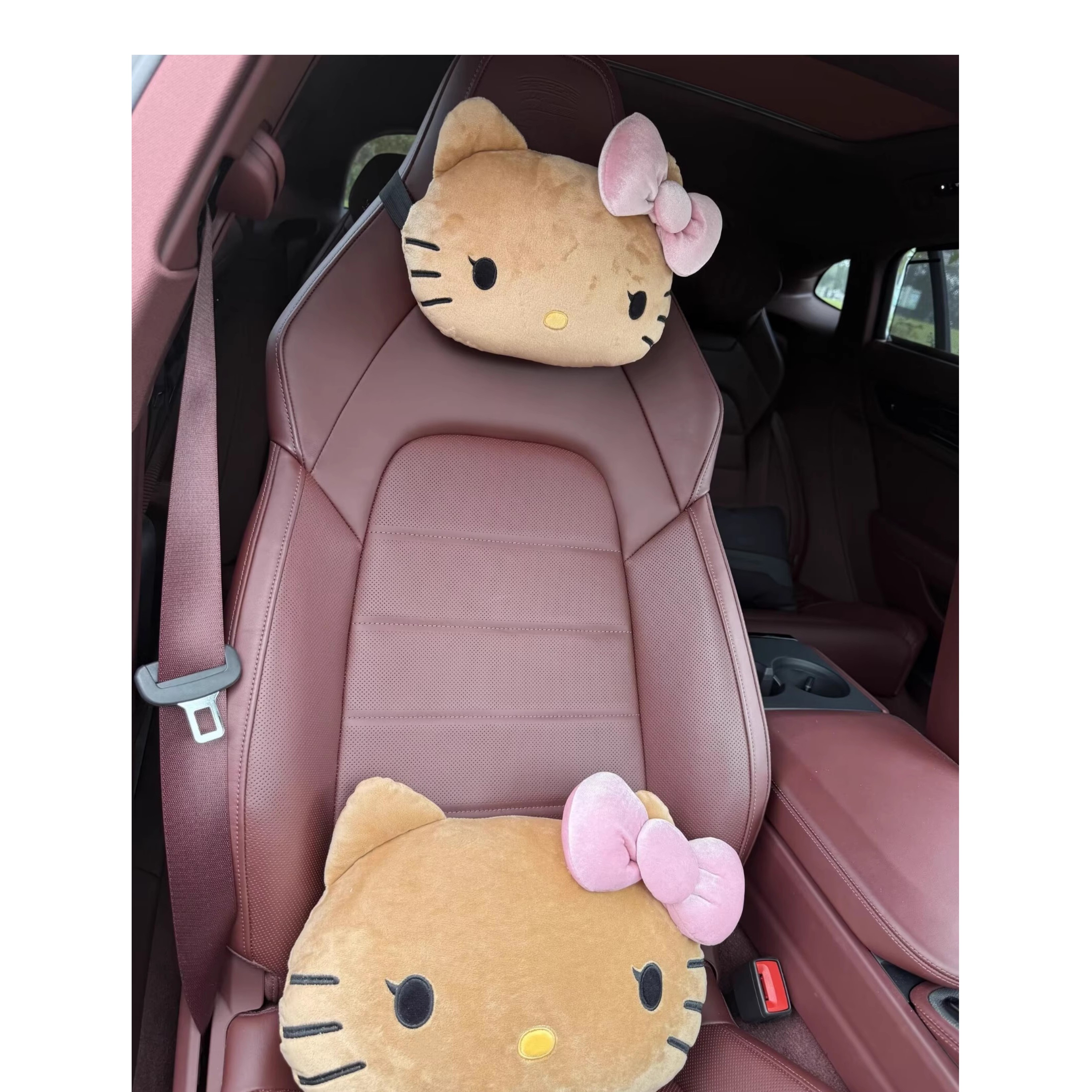 다나에 헬로키티 푹신한 자동차 태닝키티 쿠션 차량용 목베개 목받침 +지아싱트레이드 머리끈 14,900원