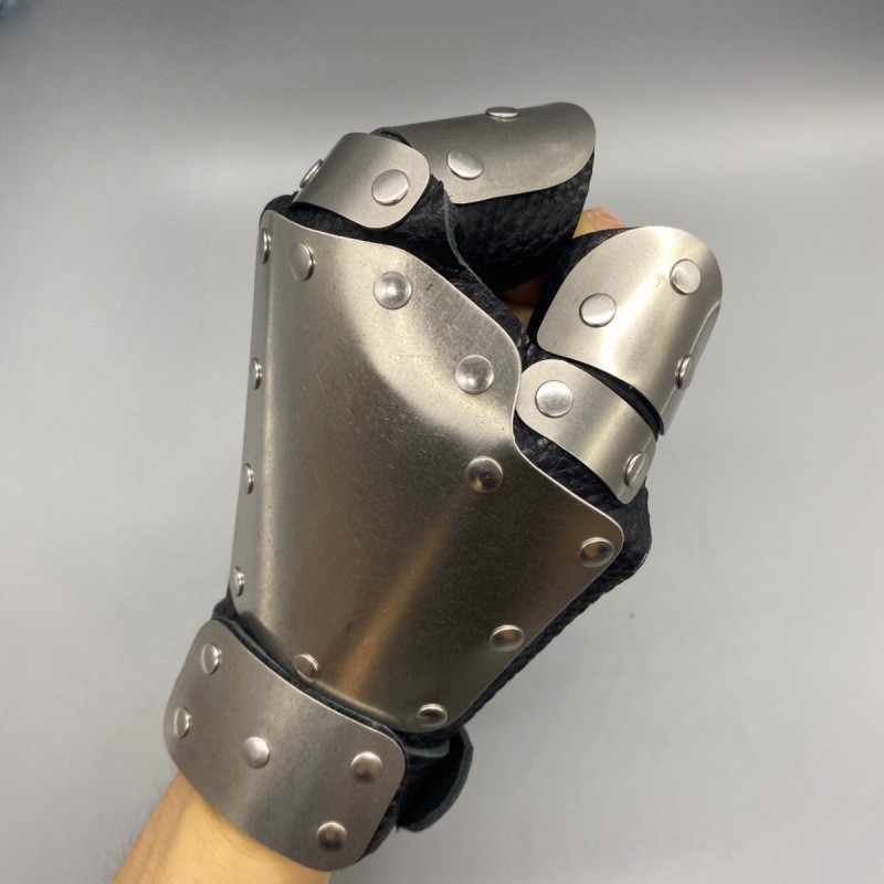 스테인리스 스틸 작살 보호 장갑 포함 바다낚시용품 세트 휴대용 다기능 낚시도구 액세서리 낚싯대 낚싯줄 원투낚시대 격투용 내구성 좋은 낚시 소품 30,600원