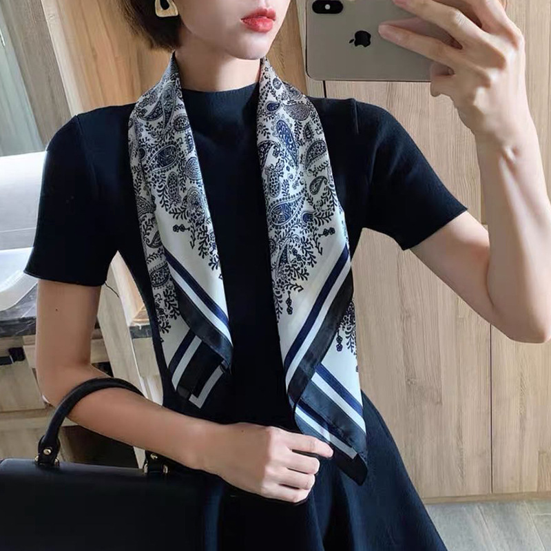 소울린느 쁘띠사이즈 실크소재 스카프 (33종류) 7,900원