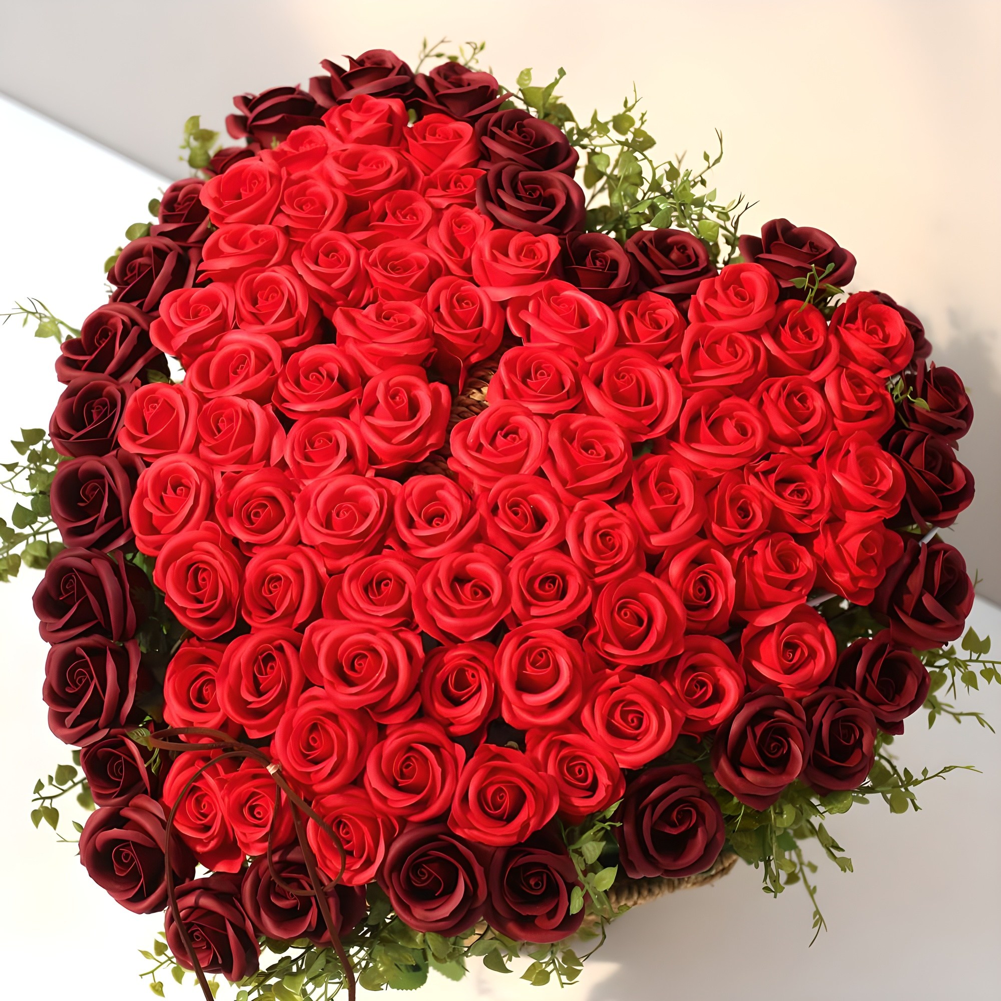 아침향기 비누꽃 조화 하트 장미 100p 꽃바구니 89,990원