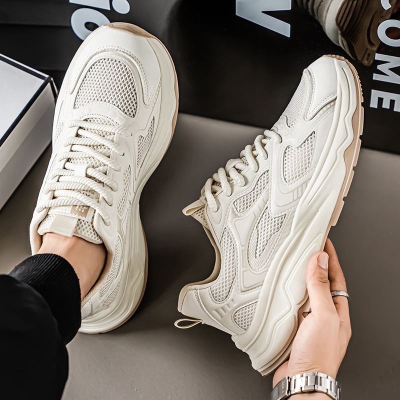 남성 통기성 메쉬 경량 런닝화 스포츠 캐주얼화 16,800원