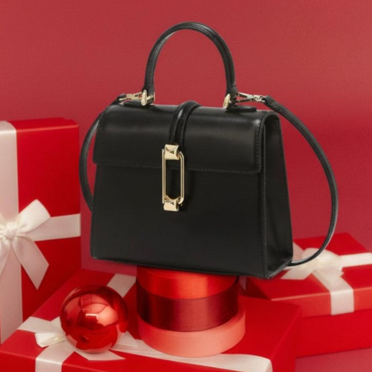 닥스 [플랜스토리]닥스가방 여성선물추천 백화점포장 여성가방 백화점정품 블랙 D락장식 가죽 토트백 S (DCBA5F971BK) 250,600원