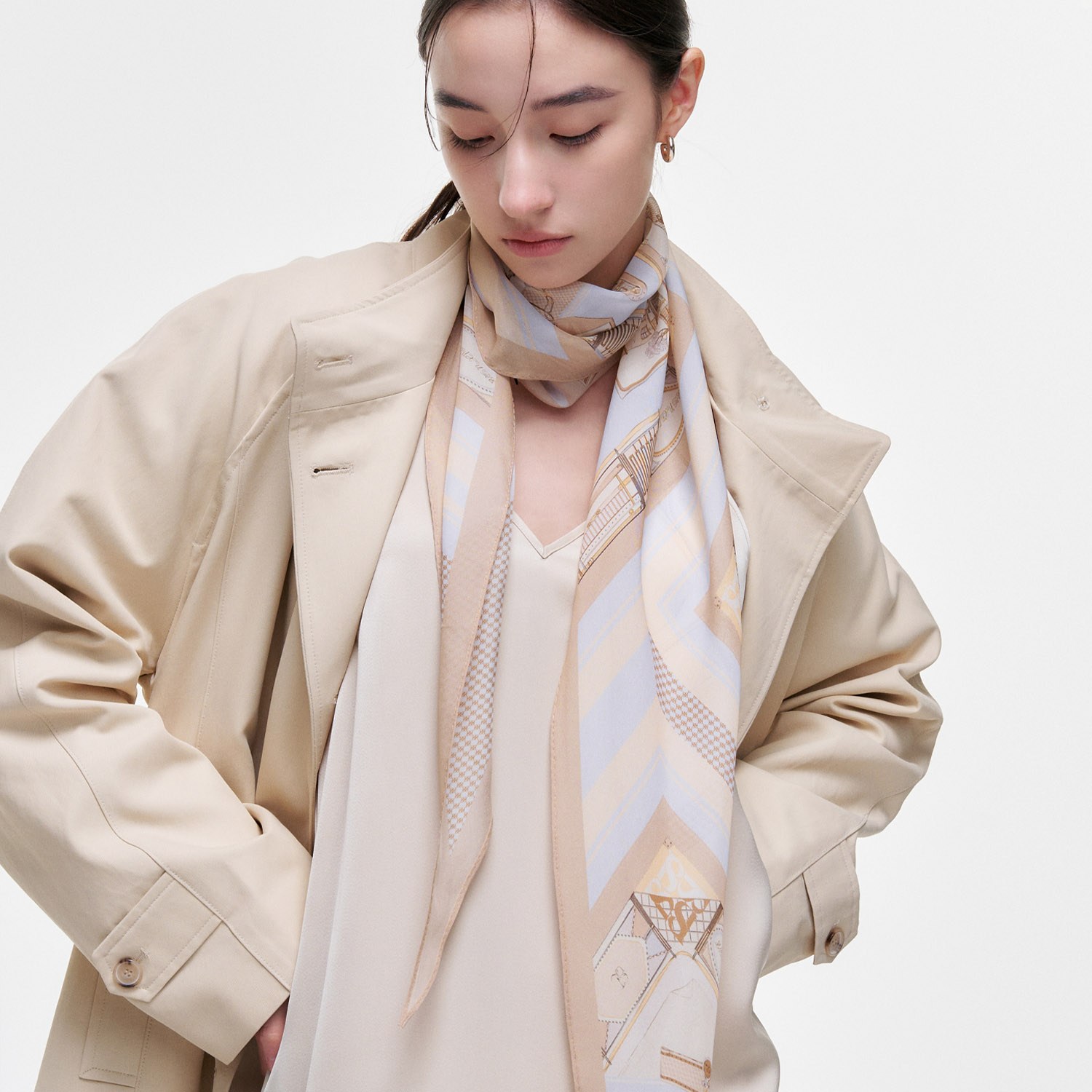 [생럭슈]긴 마름모 실크 스카프 에이르 퍼플 SL25FDIERPP 98,000원