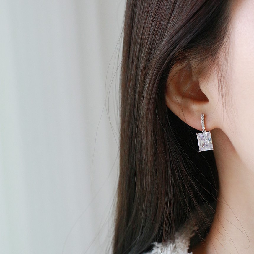 샌프란제이 실버925 은침 프리미엄 큐빅 다이아몬드 스퀘어 드롭 귀걸이 25,520원