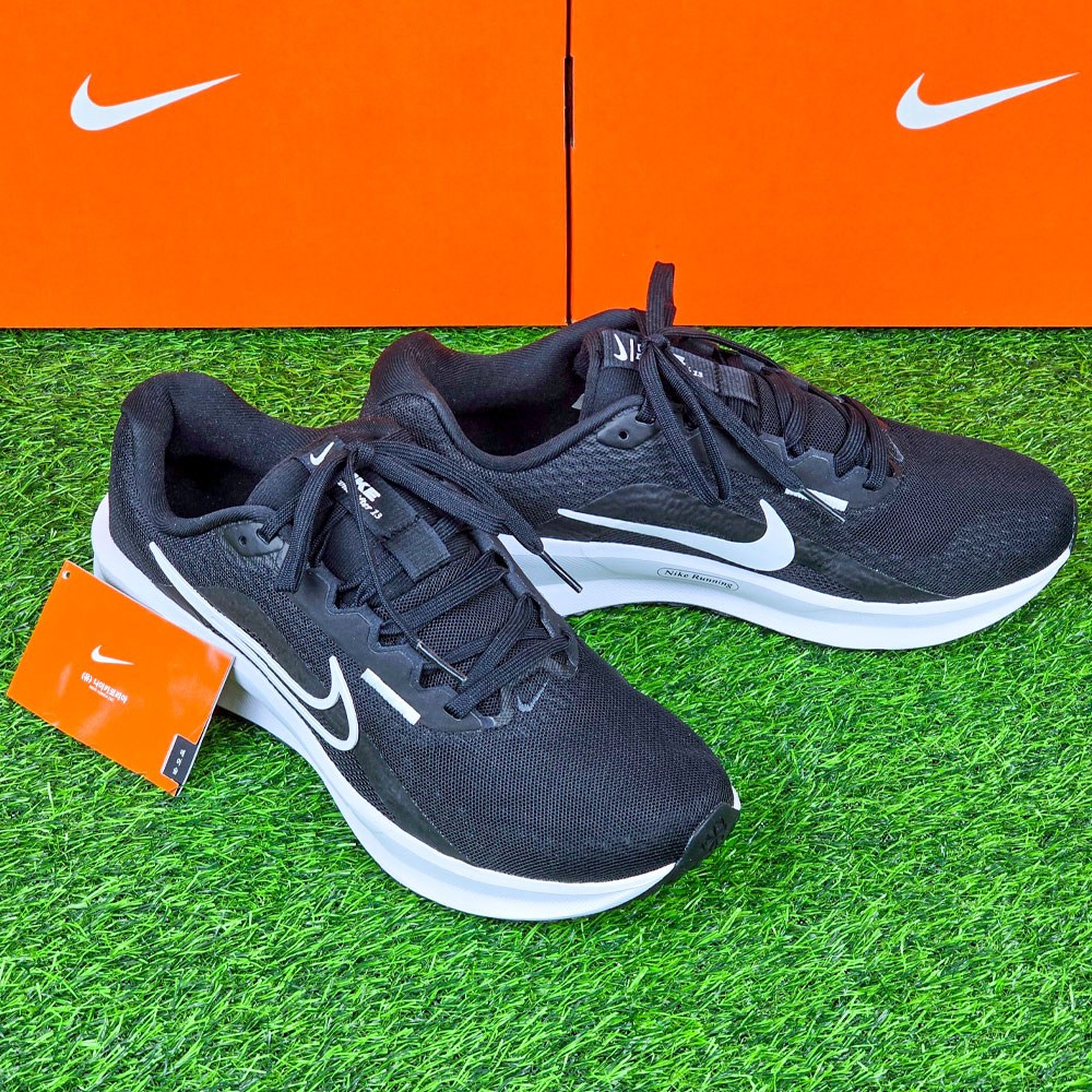 나이키 운동화 런닝화 다운시프터13 조깅화 여성 남성 신발 워킹화 JCUBE 키링증정 89,000원