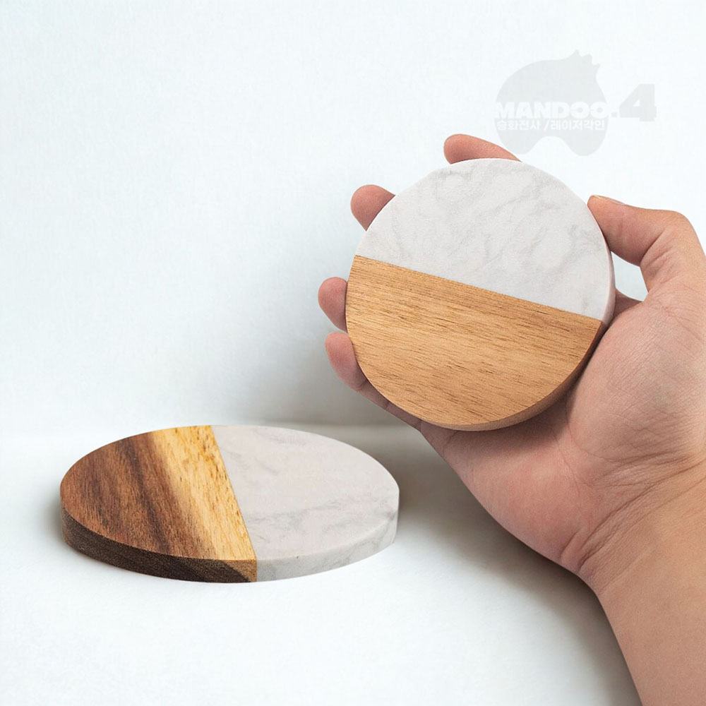 MANDOO4 컵받침 코스터 집들이 선물 기념품 답례품 아카시아 나무 대리석 재질 레이저 각인 제품, 4개, 화이트 라운드 19,800원