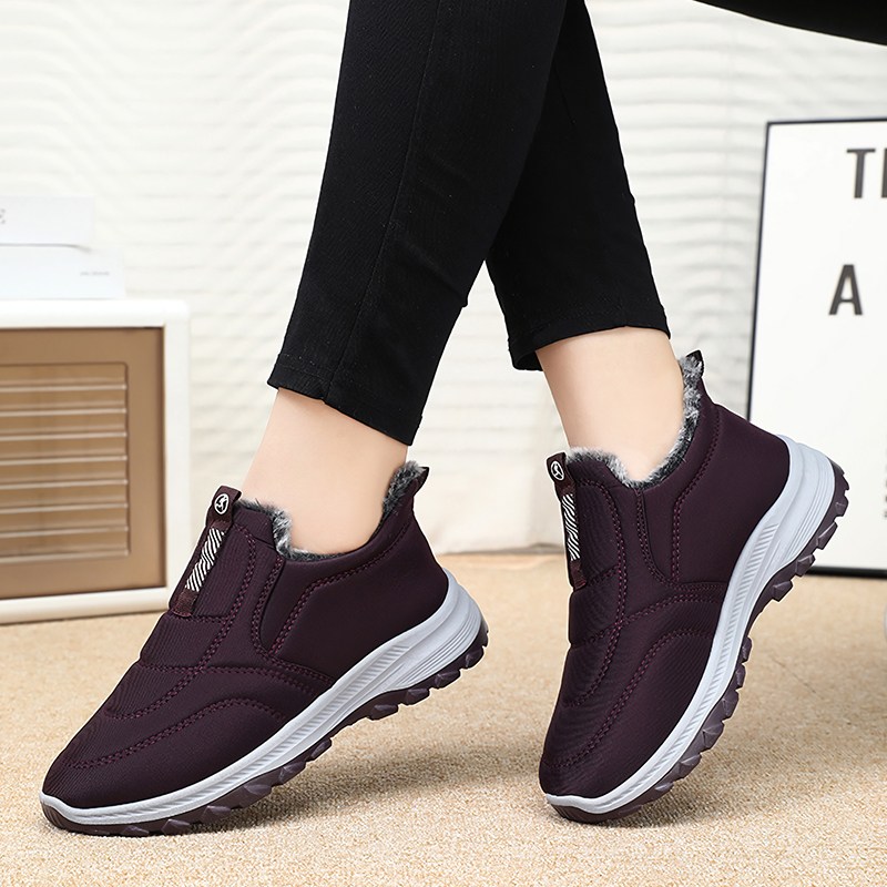 스토리원 커플 기모 패딩 슬립온 방한화 스니커즈 SH-YD607 5,000원