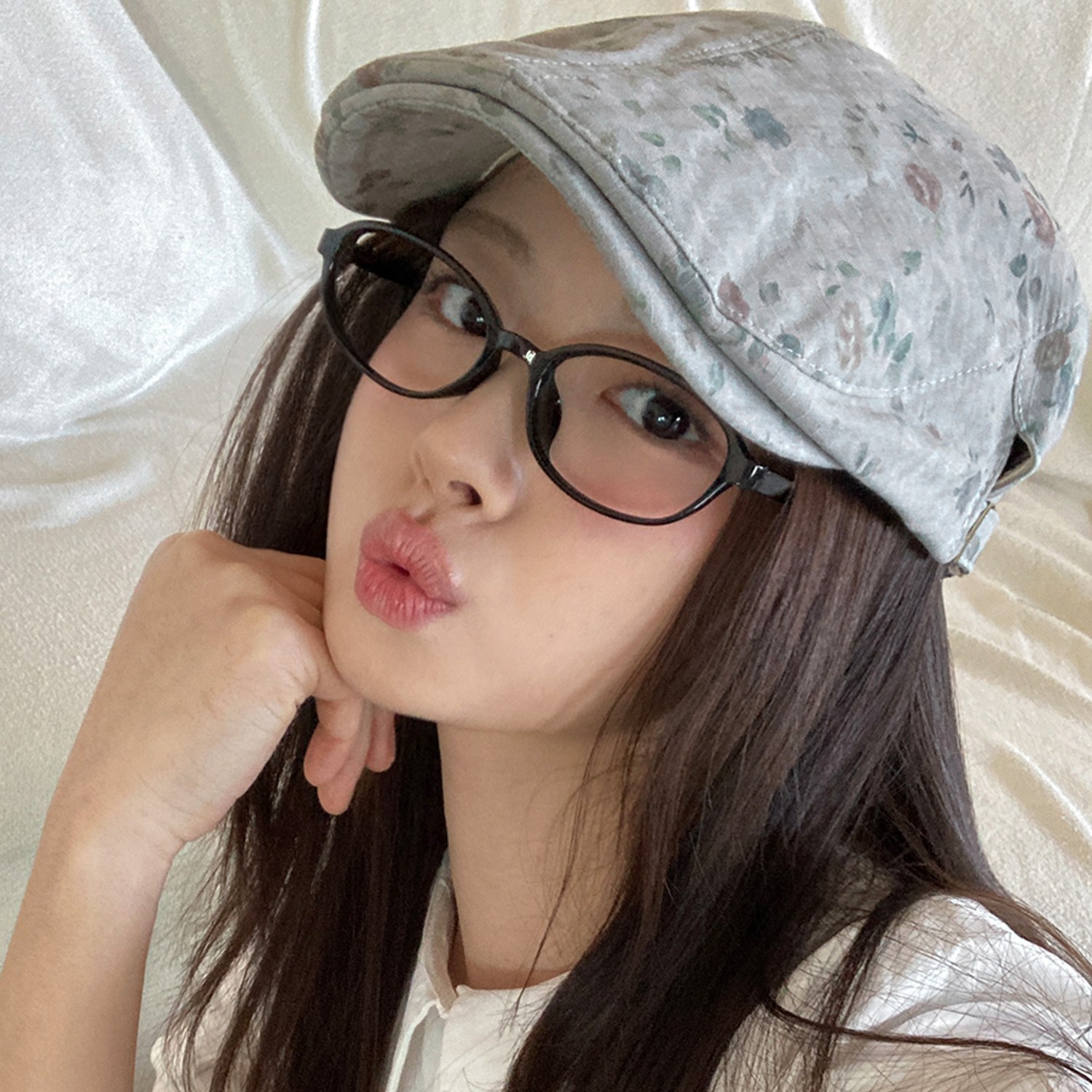 블루씨티 멜리나 슬림 라운드 프레임 캣아이 뿔테 안경 10,710원