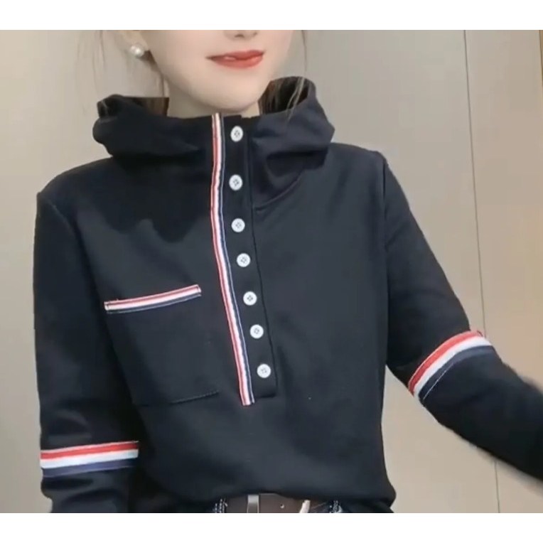 [쉬즈본] 뉴커후드상의/단추 포인트 여성 카라 티셔츠 슬림핏 배색 버튼 긴팔 데일리 미시룩, 현재가 25,000원