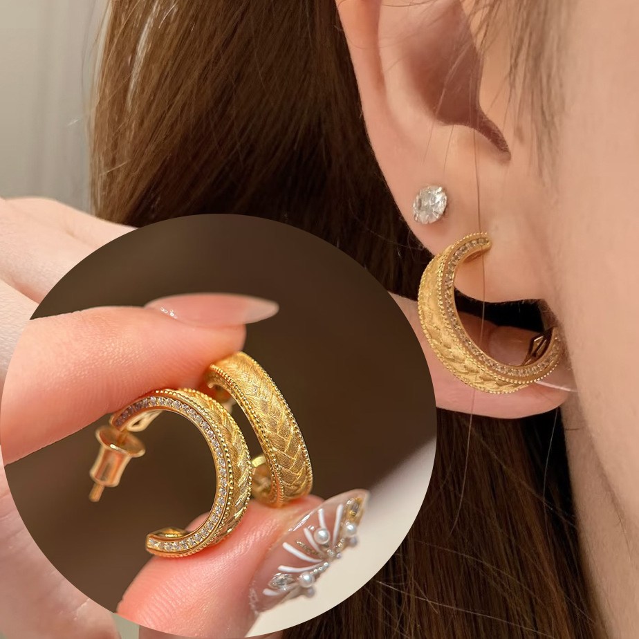 NXNA 골드도금14K 5A 큐빅 빈티지 레이스 비즈 시크 이어링 XYL-ED044 93,000원