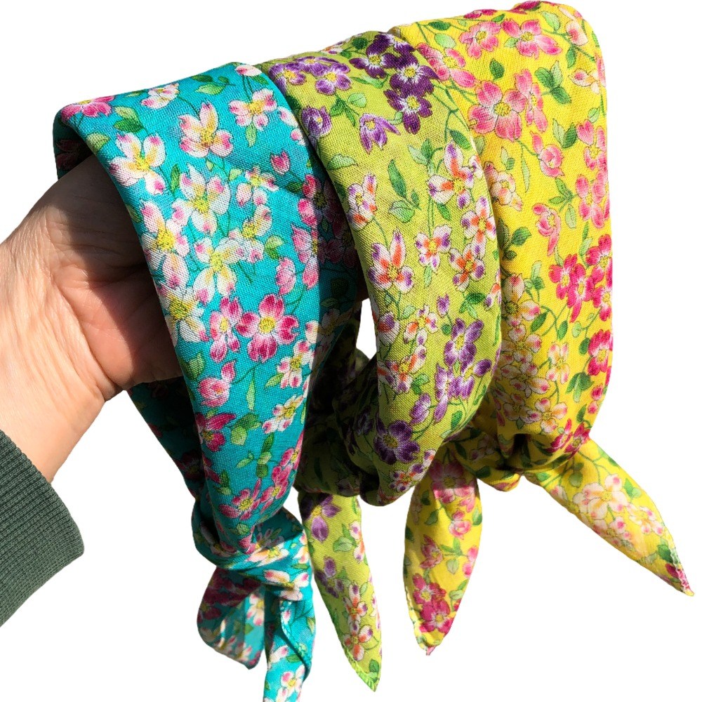 온리 거즈면손수건 꽃무늬 손수건스카프 여성 순면 쁘띠 단체 등산 땀흡수 잔꽃 손수건 23,700원