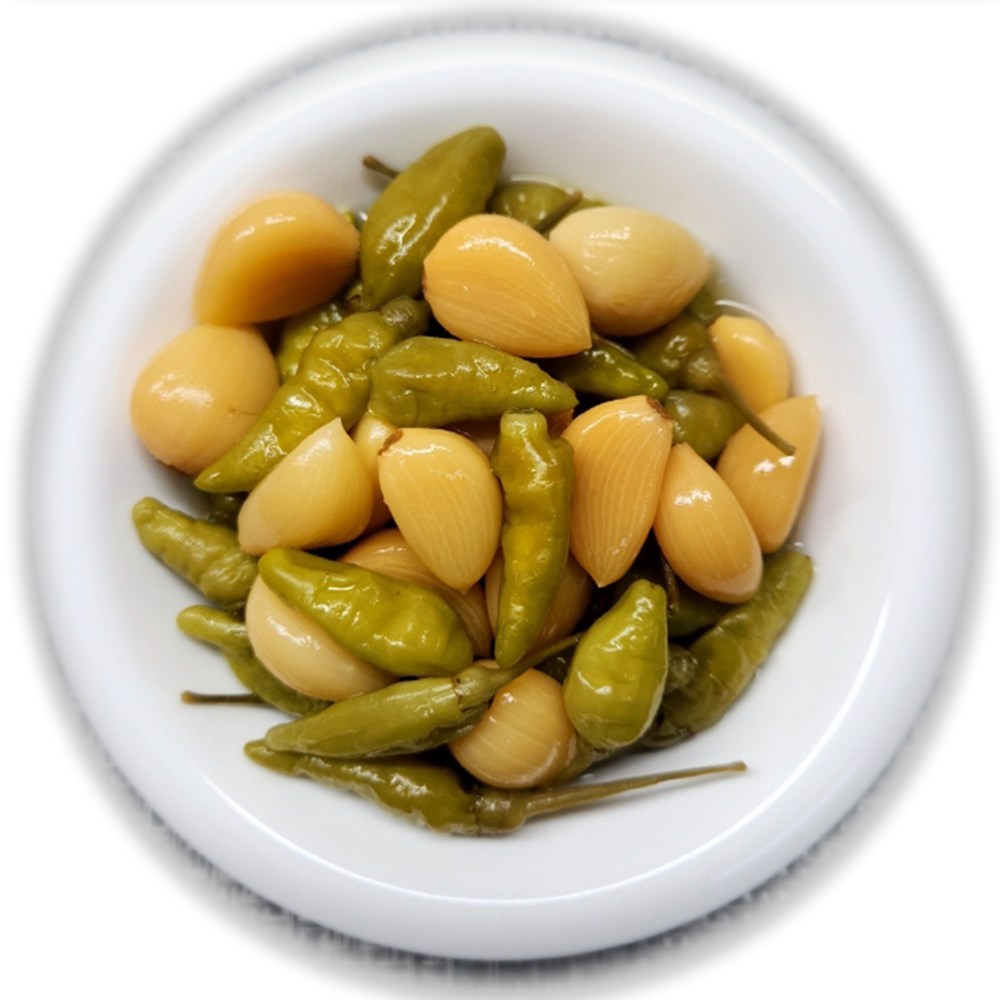 새콤 상큼 달콤한 산고추 알마늘 절임 1kg 2개 짭쪼름한 입맛 돋우는 집반찬 장아찌, 2개, 1kg 16,900원