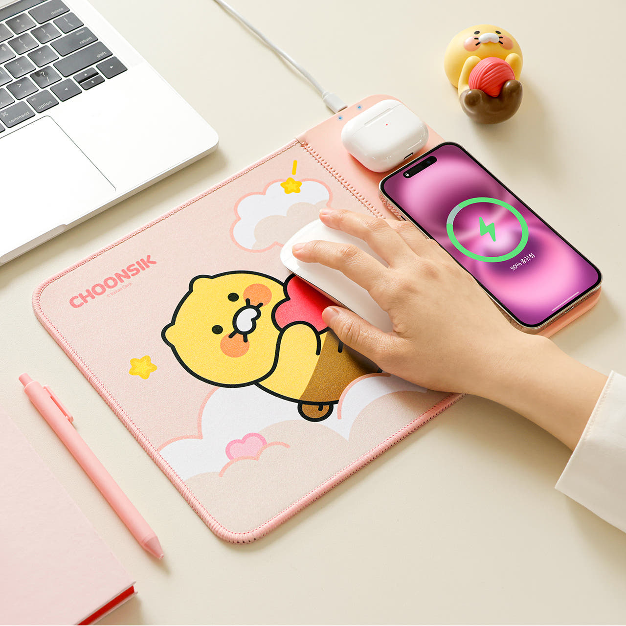 카카오프렌즈 춘식이 무선충전 장패드, 1개, 핑크 31,900원