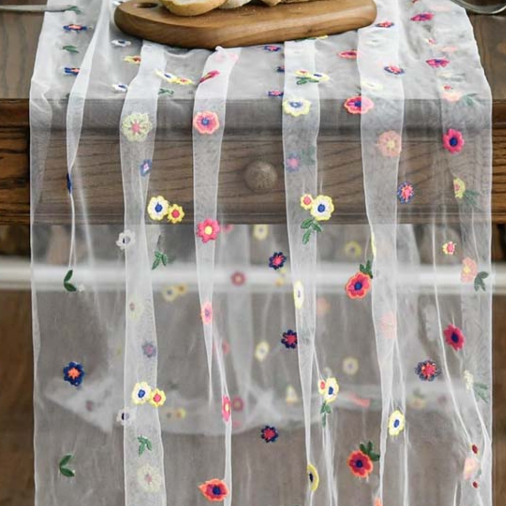 루이 데이지플 라워링 식탁보 레이스 재질 청소편리 주방식탁/파티장식용, 1개, 73*180cm 13,900원