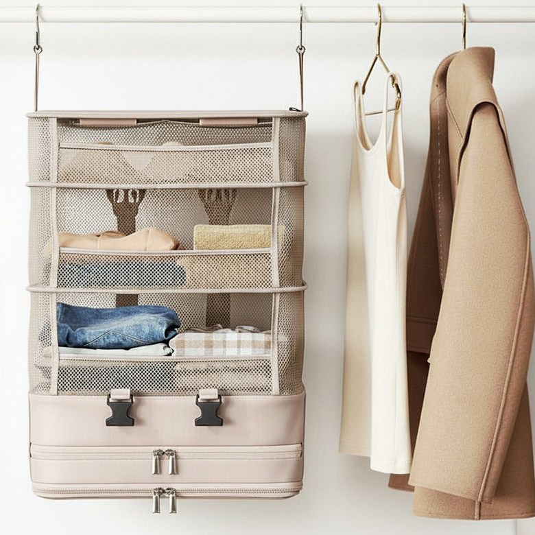 메종드리빙 [프리미엄] 옥스포드 구김방지 걸이형 캐리어 압축 정리 수납 다용도 4단 여행용 파우치 30,900원