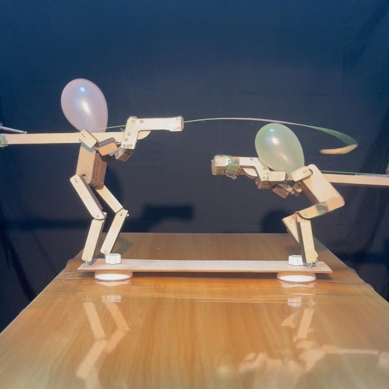 풍선펜싱 보드게임 벌룬 대결 겨루기 나무인형 35,600원