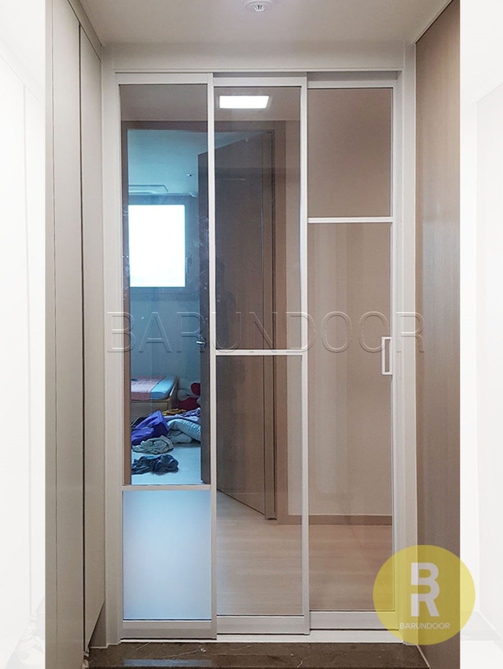 58번 초슬림3연동중문 띠분할형 화이트 투명+샤틴투명강화유리 // 현관중문,시공비포함,소음차단,반려견안전,맞춤제작,아파트빌라중문, 1개 1,145,000원