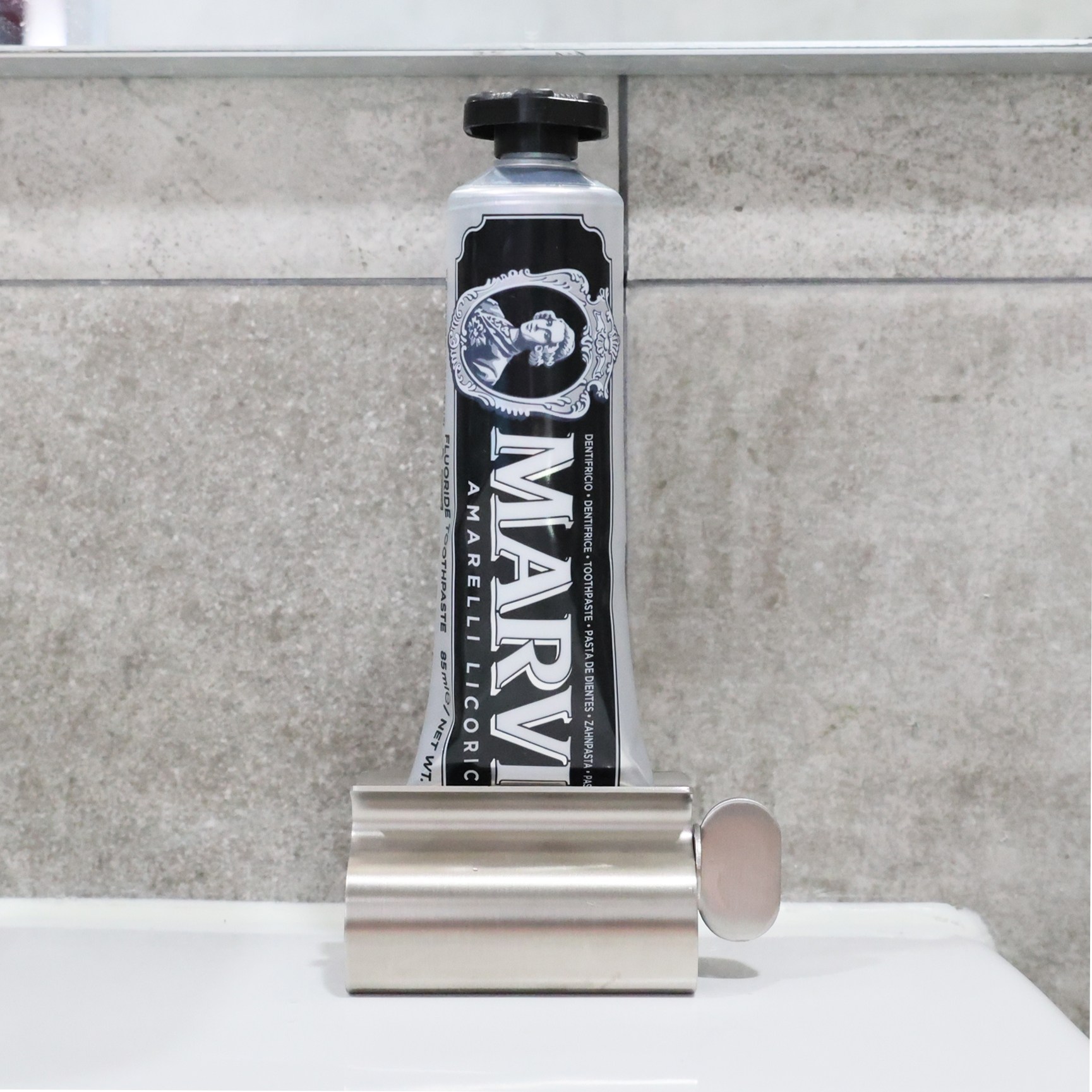 304 스텐 치약짜개 튜브링거 디스펜서 거치대 13,400원