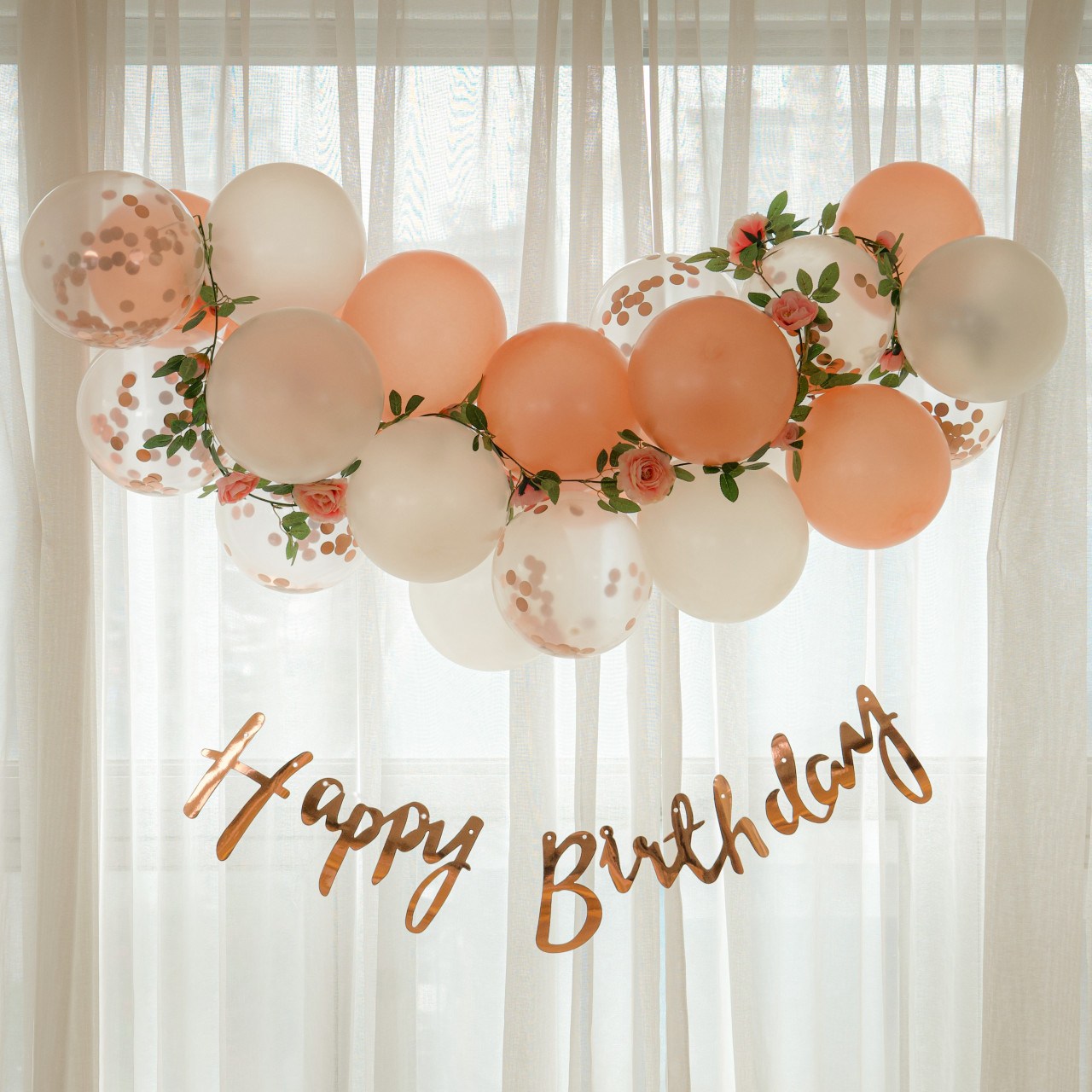 파티레시피 [환갑 아이생일 최애]풍선 24개 장미가랜드 고리마운트 3개 스트랩 제작설명서 10,900원