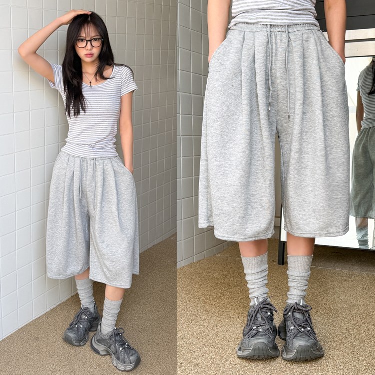 여성용 핀턱 와이드 버뮤다 팬츠 20,700원