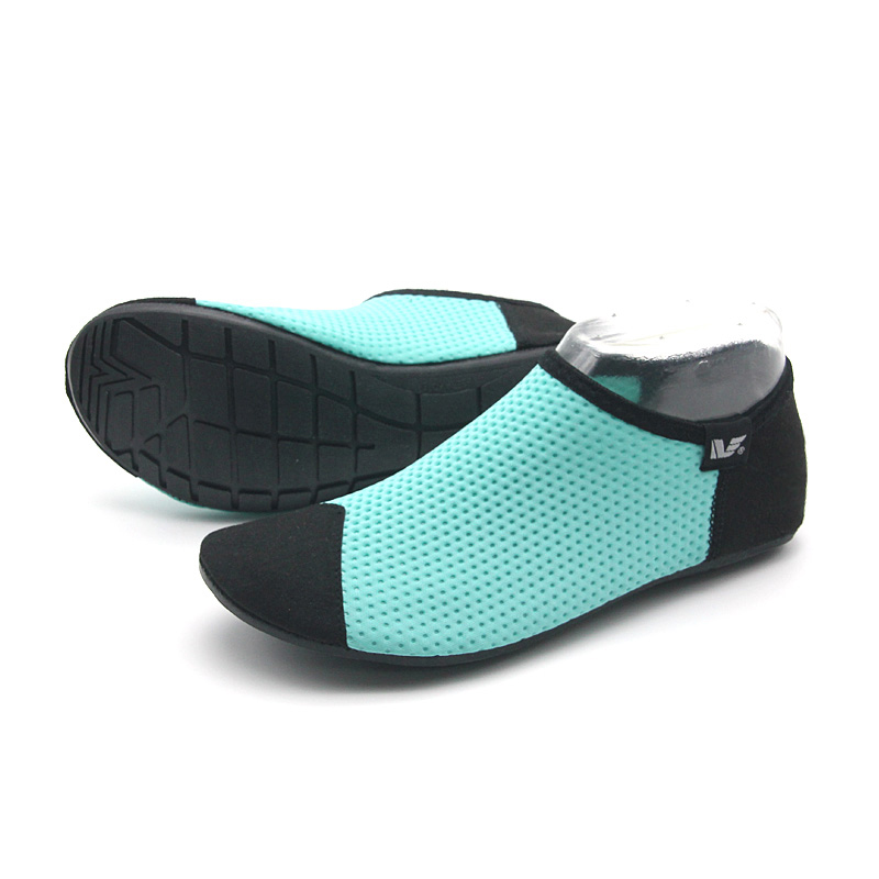 뉴베라 멀티핏 아쿠아슈즈 10,400원