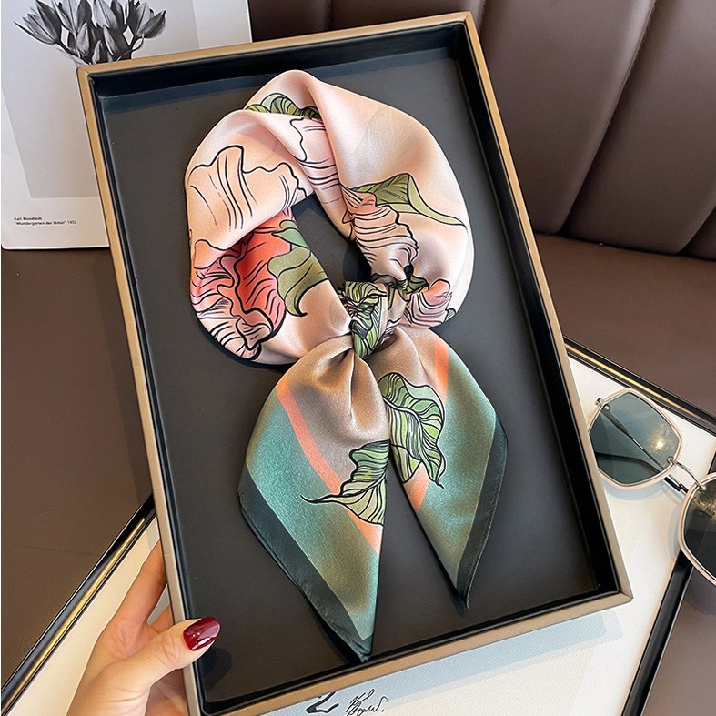 로튼 68x68 SILK 실크 100% 스카프 쁘띠 미니 여성 고급 간절기 데일리 28,900원